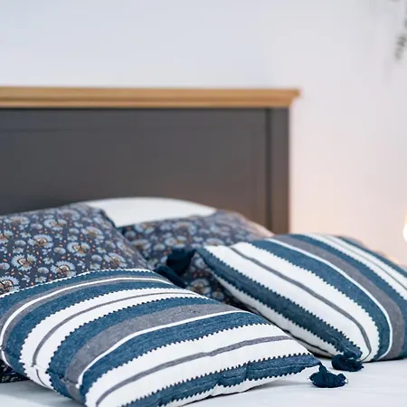 Yusuf Nerva Traian Parking Free شقة *