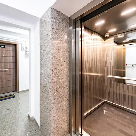 Yusuf Nerva Traian Parking Free