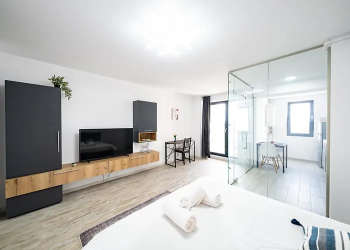 Yusuf Nerva Traian Parking Free Daire