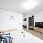 Διαμέρισμα Yusuf Nerva Traian Parking Free *